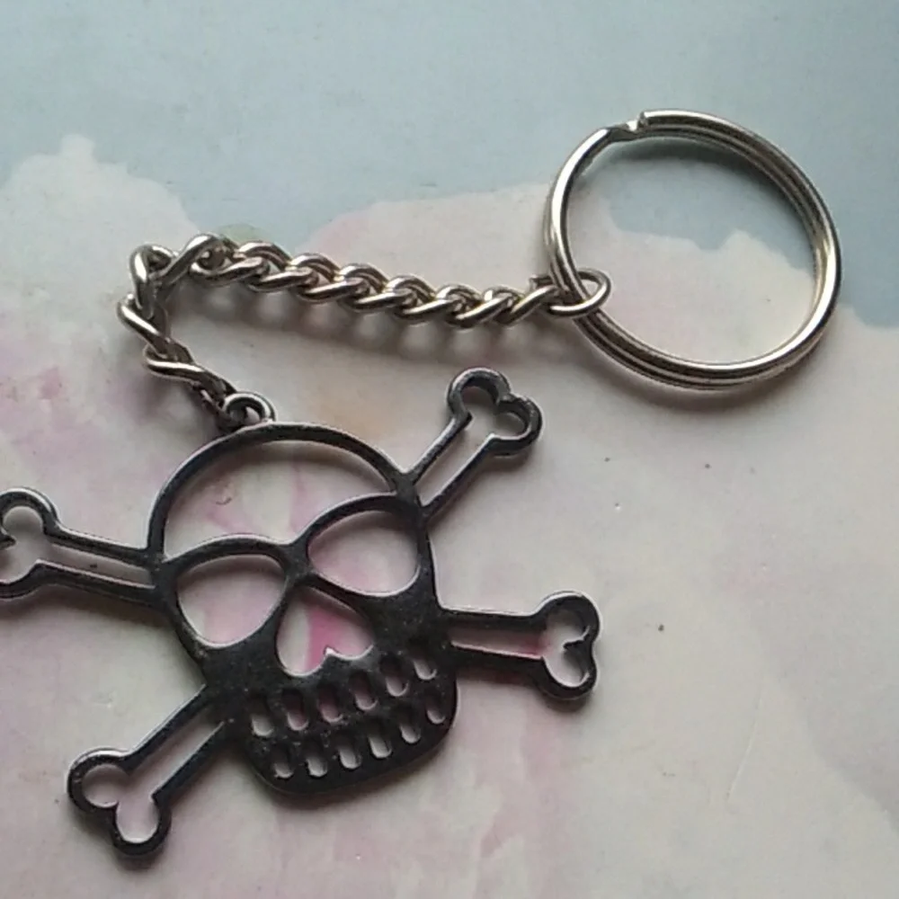 Gothic Skull Keychain